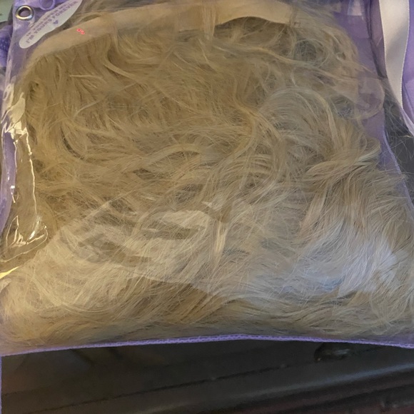 COPY - INH HAIR BUNDLE OF 3 ! - Picture 4 of 5